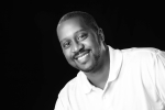 headshot-of-patrick-the-artist-1.jpg